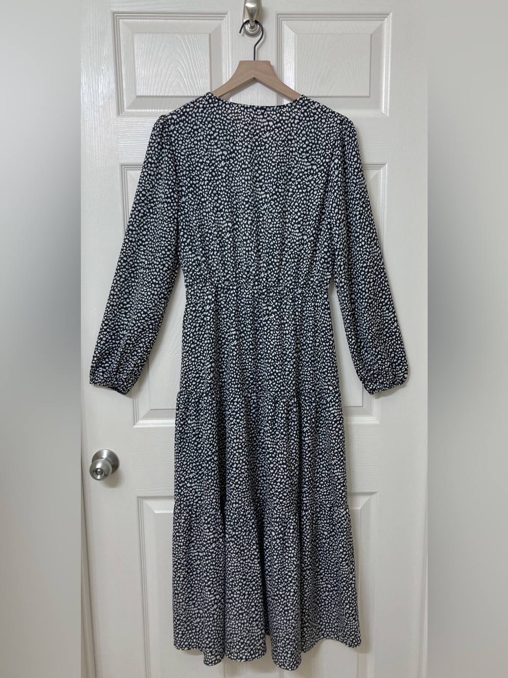 Pretty Garden Black White Long Sleeve Tiered Maxi Dress Medium Boho Peasant Fall - Picture 5 of 6